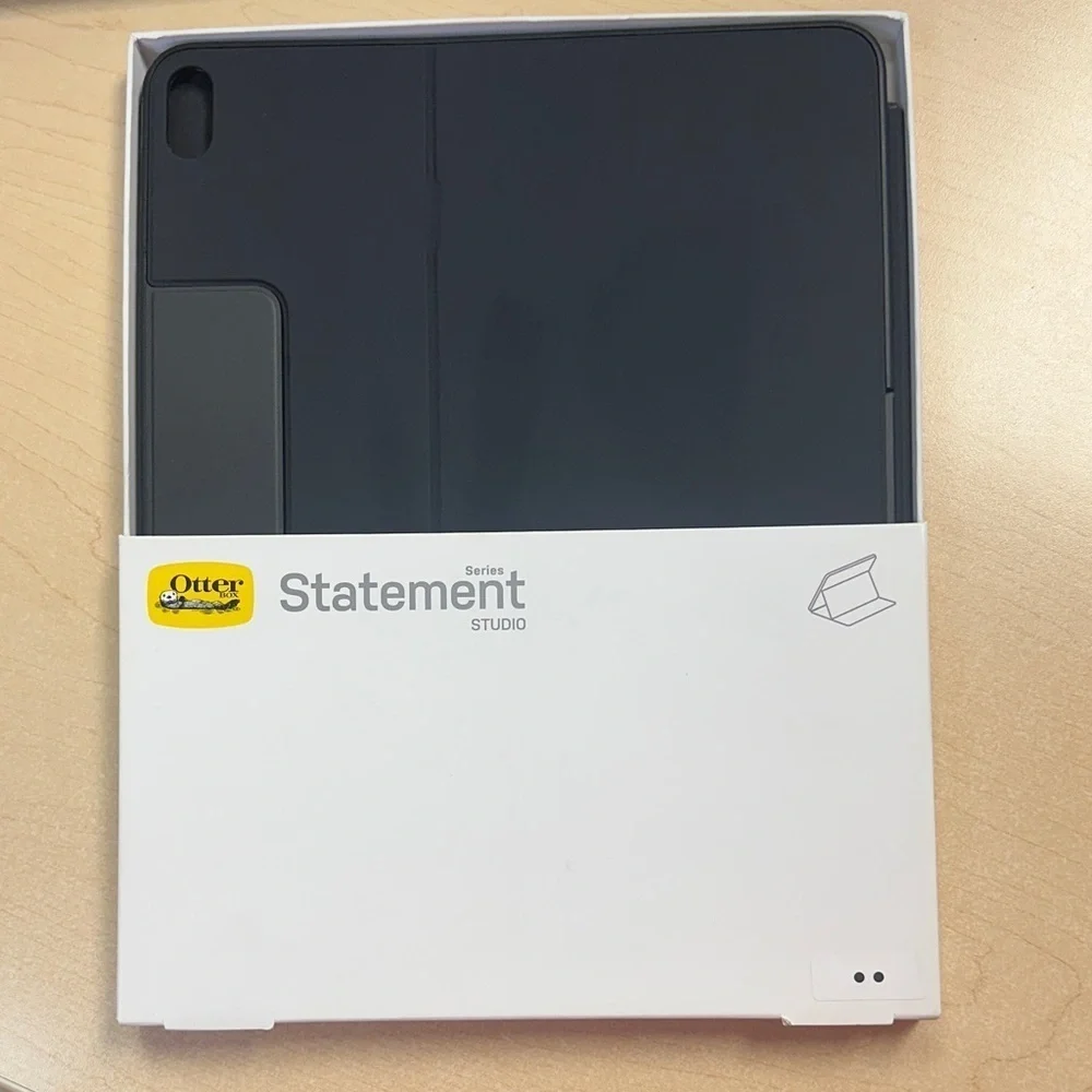 OtterBox Statement Series Studio IPad Pro 11 inch Cover- moonlit ash(grey)